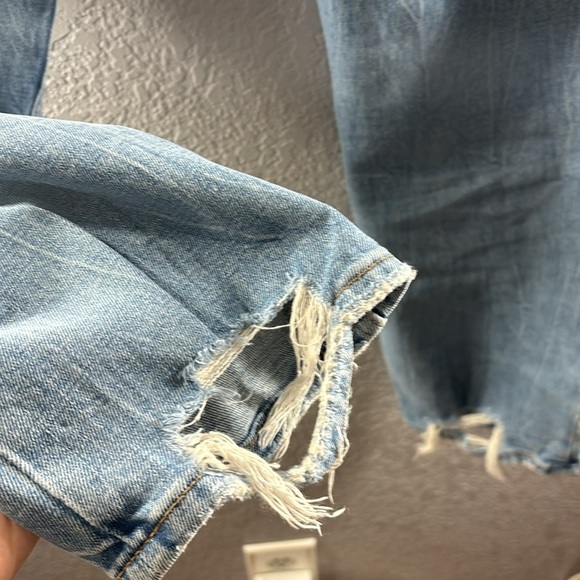 Abercrombie & Fitch The Ankle Straight Ultra High Rise Jeans - Picture 10 of 11